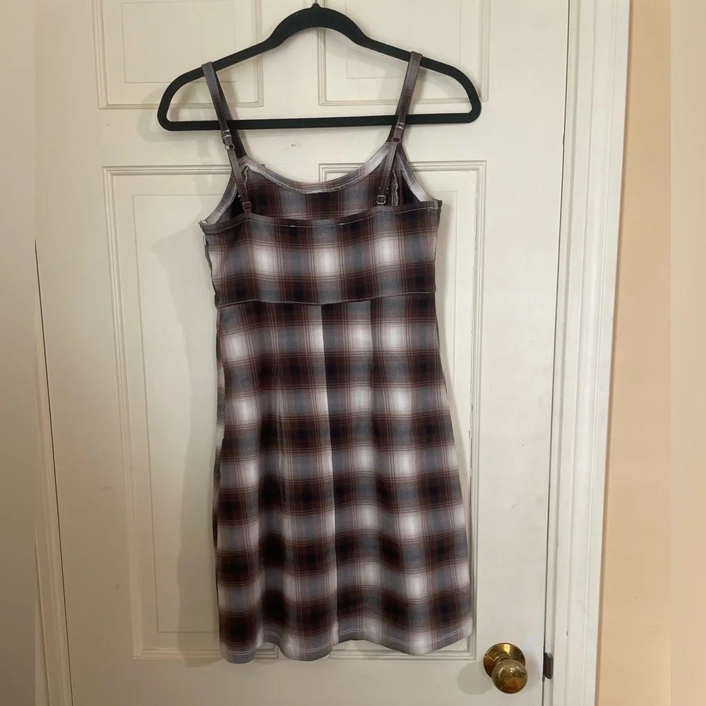 Hollister Plaid Preppy Brown Empire Waist Jumper Dress Size Medium - Picture 8 of 11